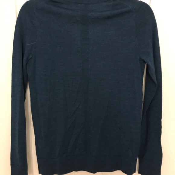 BANANA REPUBLIC Teal V-Neck Sweater, NWT. - Picture 2 of 5